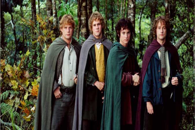 هابیتها (Hobbits): کوتاهقد، صلحطلب، ولی قهرمان!